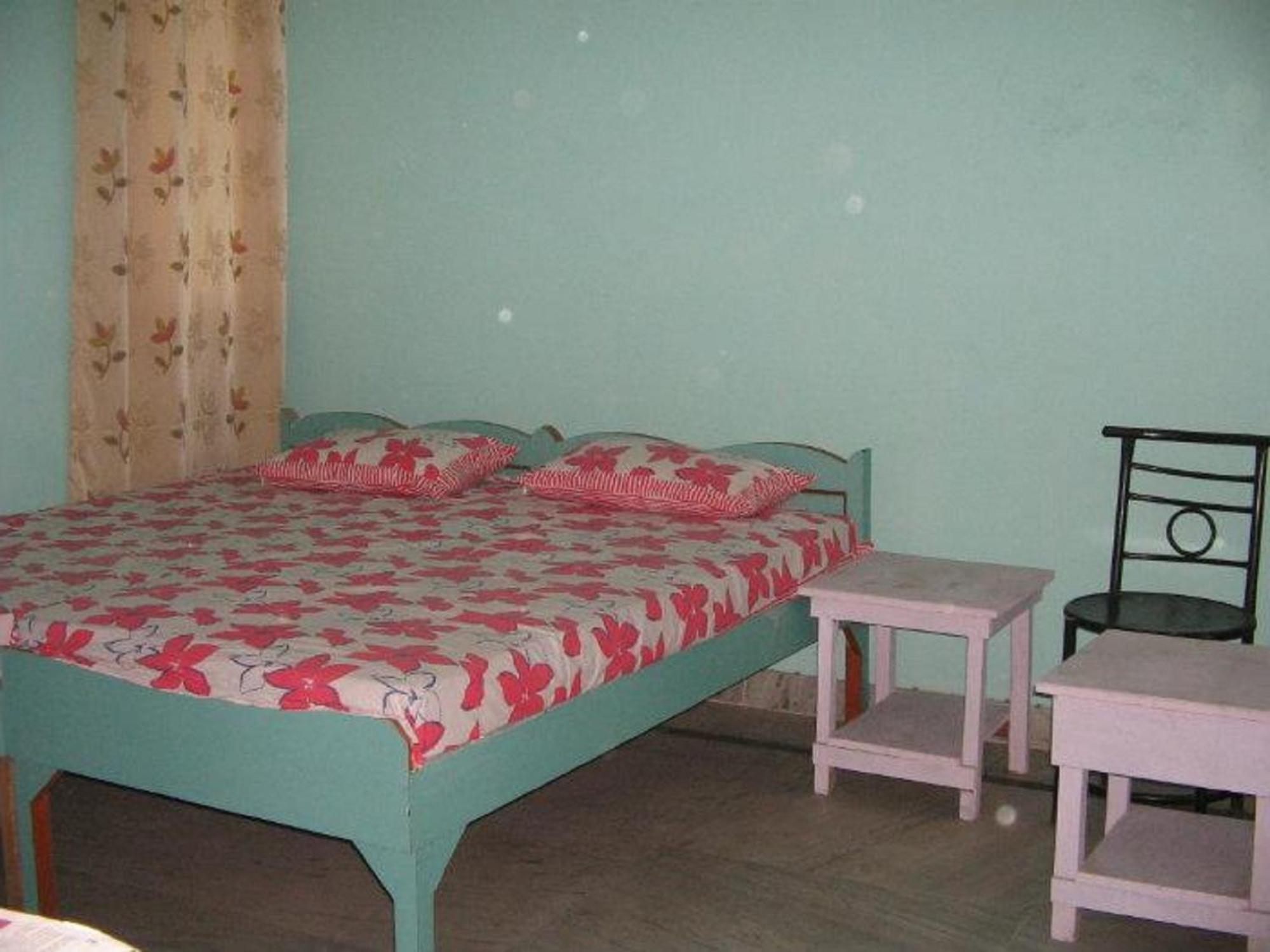 Balaji Guest House - Home Stay Большая Нойда Экстерьер фото